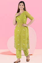 Women Georgette Kurta Pant Set Parrot Green